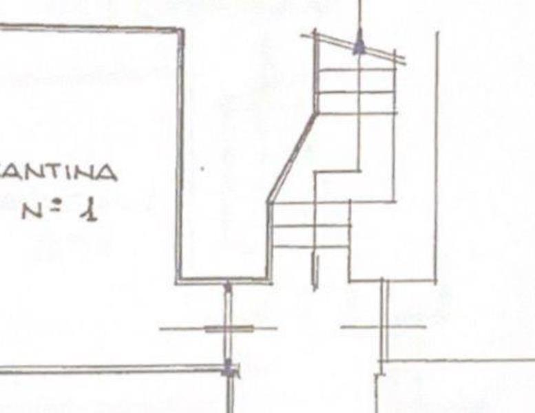locale di sgombero in vendita a Roma in zona Campo Marzio