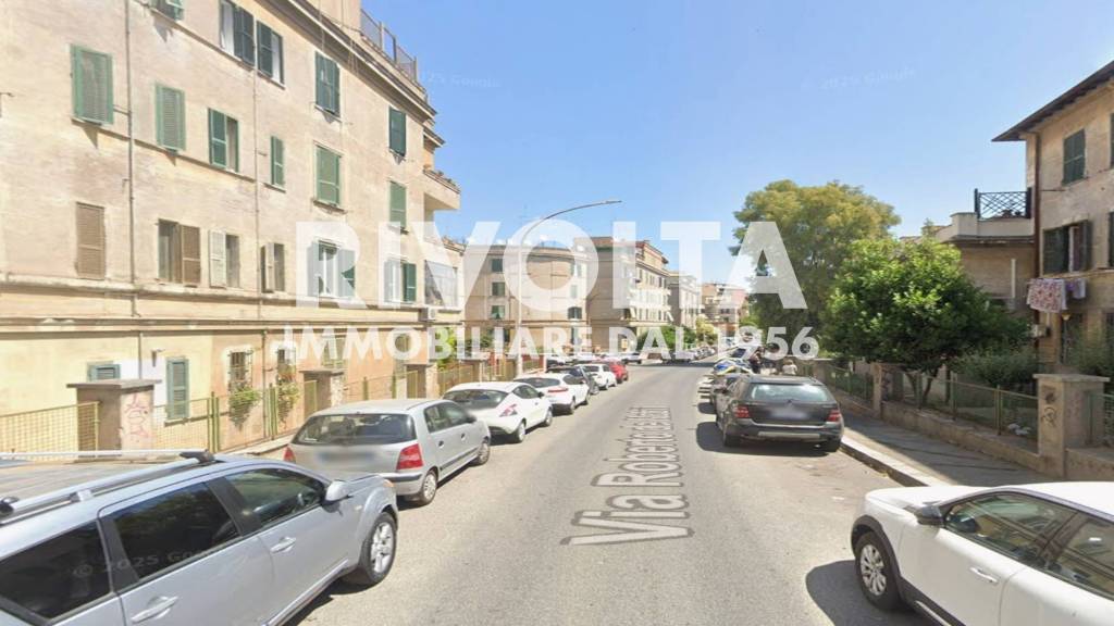 appartamento in vendita a Roma in zona Ostiense