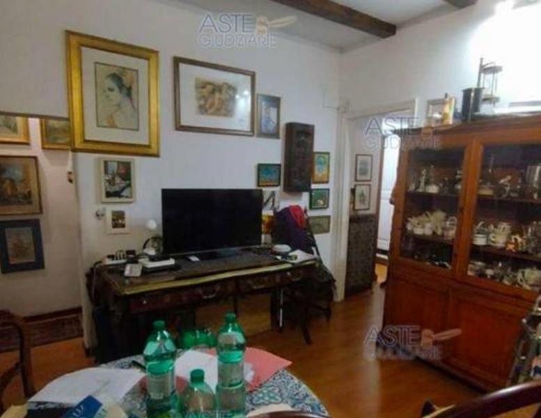 appartamento in vendita a Roma in zona Parione/Sant'Eustachio