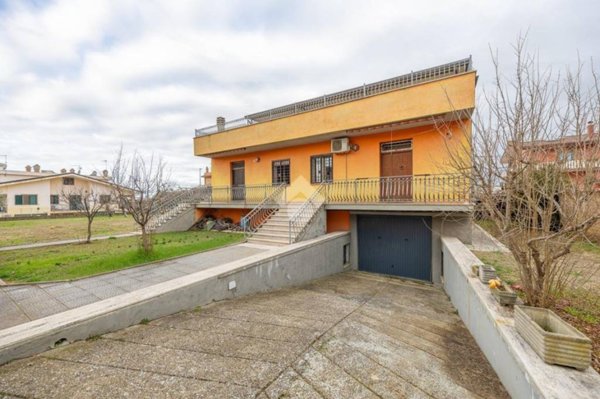 locale di sgombero in vendita a Roma in zona Castelverde