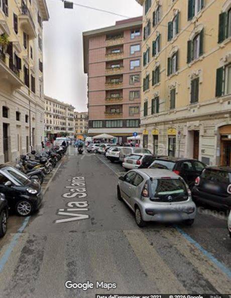 negozio in vendita a Roma in zona Salario
