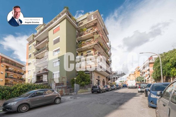 appartamento in vendita a Roma in zona Gianicolense