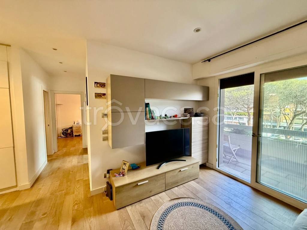 appartamento in vendita a Roma in zona Ostia