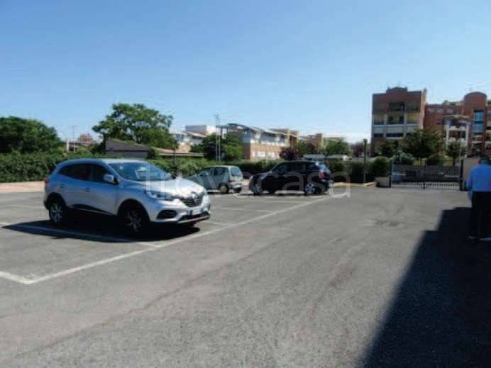 appartamento in vendita a Roma in zona Mezzocammino