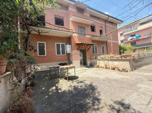 appartamento in vendita a Roma in zona Tor Vergata/Torrenova