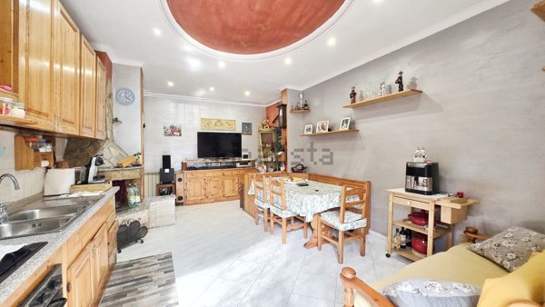 appartamento in vendita a Roma in zona Tor Bella Monaca