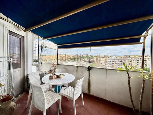 appartamento in vendita a Roma in zona Ardeatino