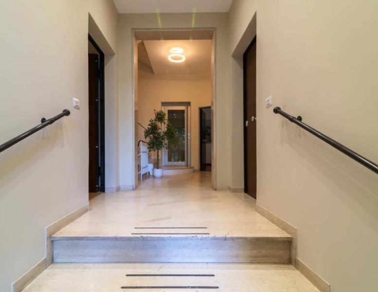 appartamento in vendita a Roma in zona EUR