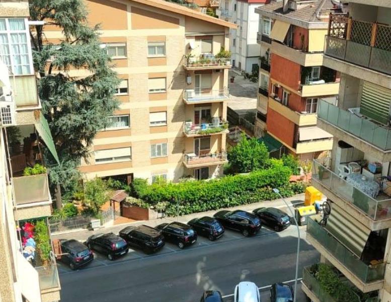 appartamento in vendita a Roma in zona Monte Sacro/Talenti