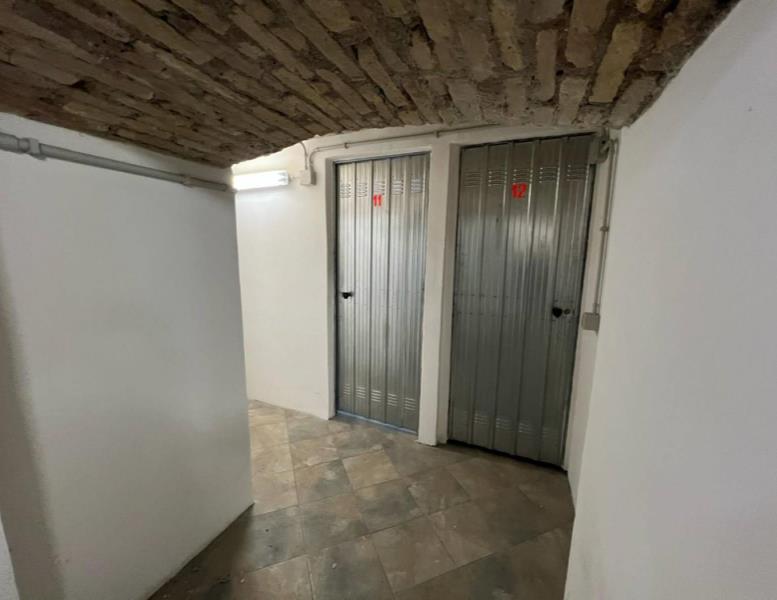 locale commerciale in vendita a Roma