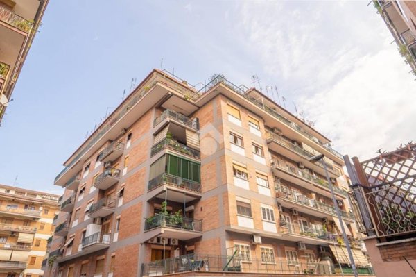 appartamento in vendita a Roma in zona Prenestino-Labicano