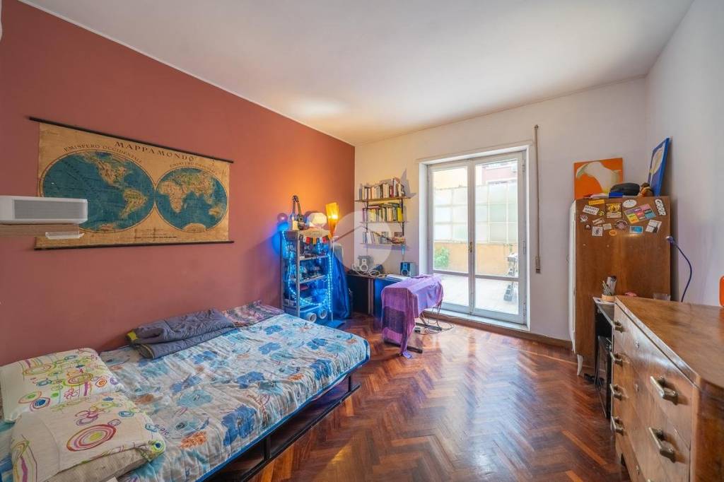 appartamento in vendita a Roma in zona Tuscolano