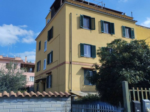 appartamento in vendita a Roma in zona Ponte Mammolo