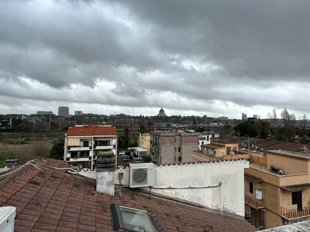 appartamento in vendita a Roma in zona Portuense