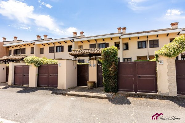 appartamento in vendita a Roma in zona Infernetto