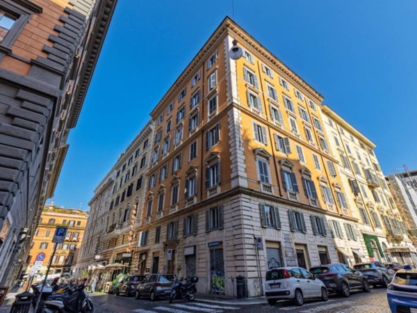 appartamento in vendita a Roma in zona Centro Storico