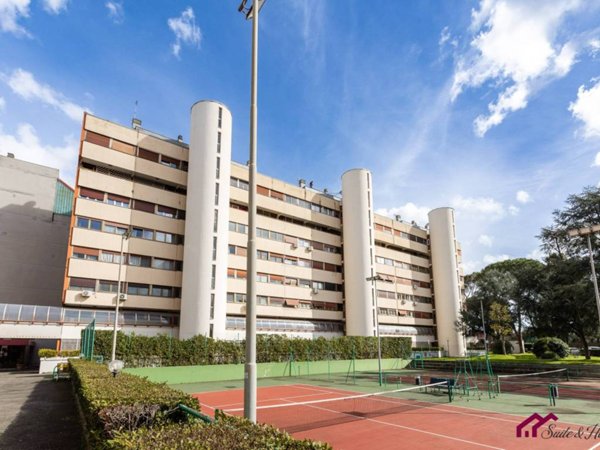 appartamento in vendita a Roma in zona Ardeatino