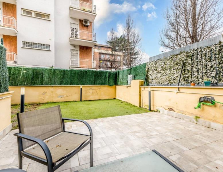 appartamento in vendita a Roma in zona EUR