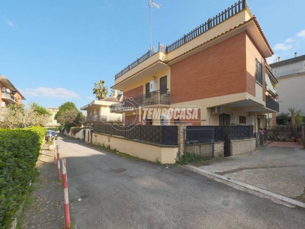 appartamento in vendita a Roma in zona Grottarossa