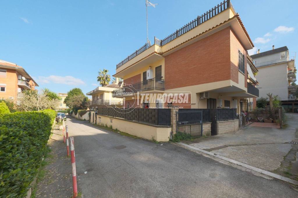 appartamento in vendita a Roma in zona Grottarossa