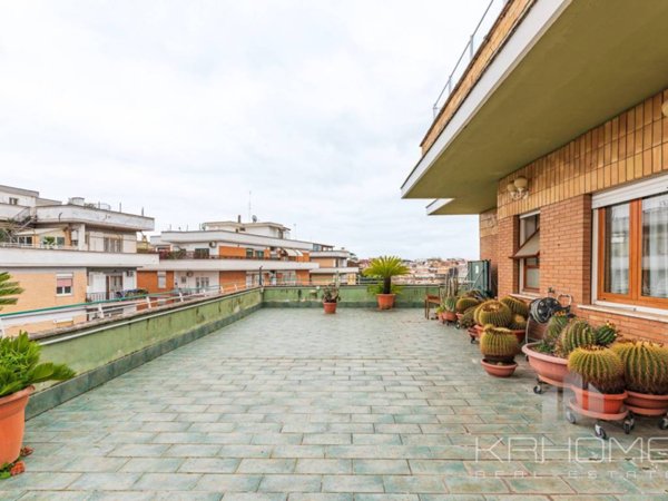 appartamento in vendita a Roma in zona Torrevecchia