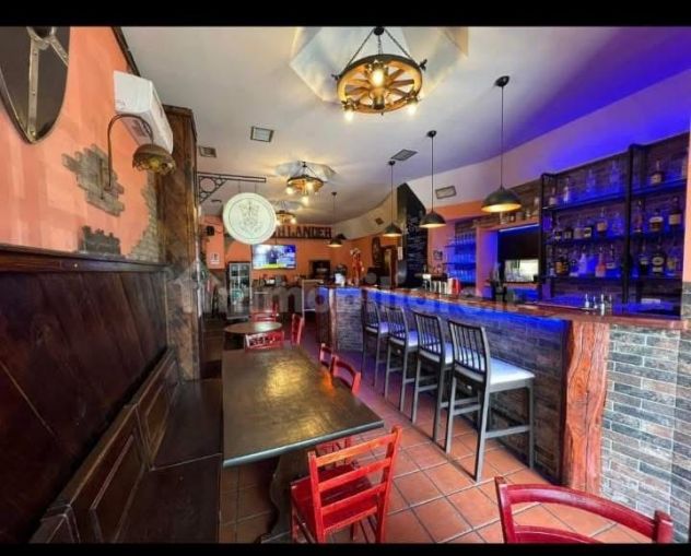 negozio in vendita a Roma in zona Collatino