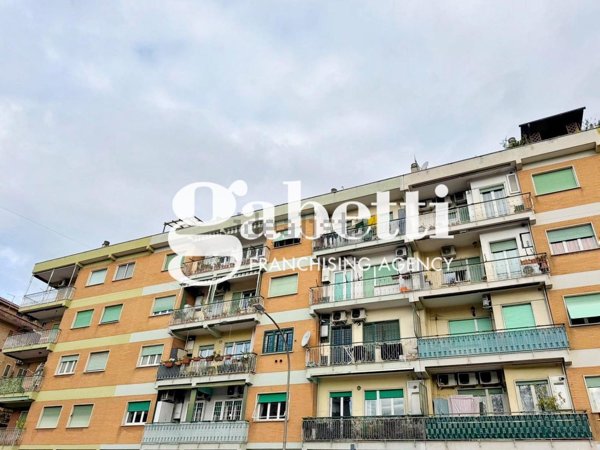 appartamento in vendita a Roma in zona Collatino