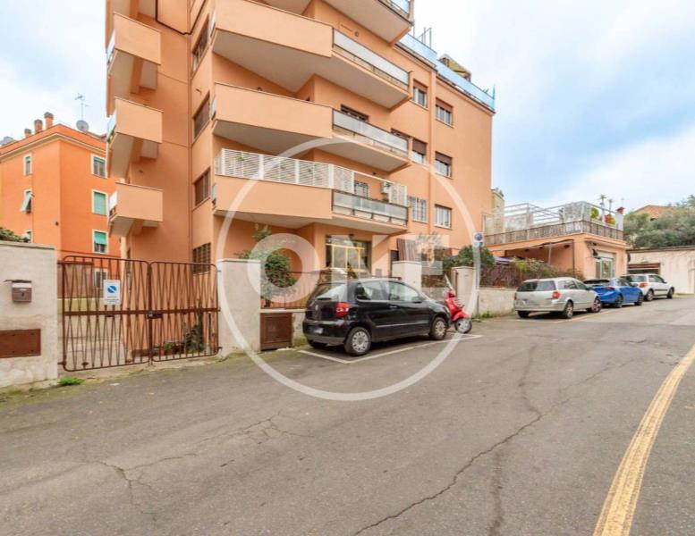 appartamento in vendita a Roma in zona Monte Sacro/Talenti