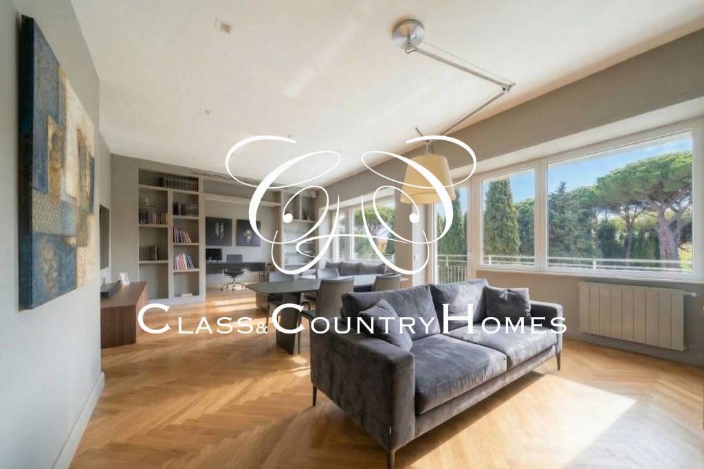 appartamento in vendita a Roma in zona EUR