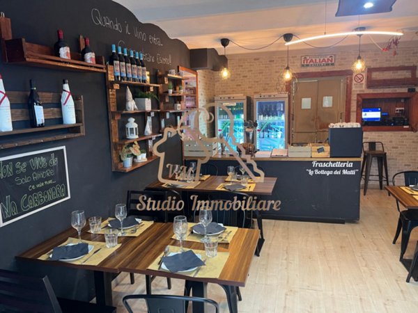 negozio in vendita a Roma in zona La Storta