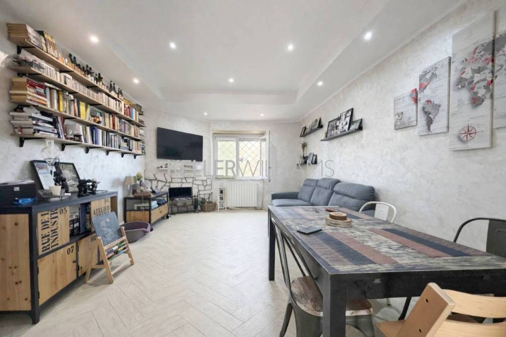 appartamento in vendita a Roma in zona Infernetto