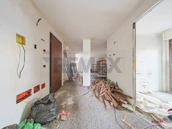 appartamento in vendita a Roma in zona Tor Bella Monaca