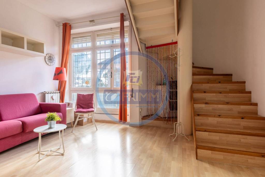 appartamento in vendita a Roma in zona Axa