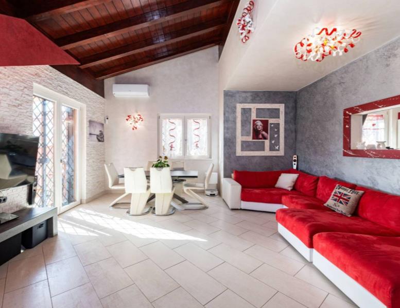 casa indipendente in vendita a Roma in zona Acilia