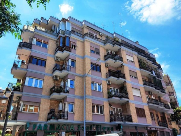 appartamento in vendita a Roma in zona Gianicolense