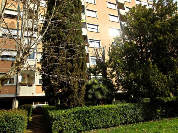 appartamento in vendita a Roma in zona Spinaceto