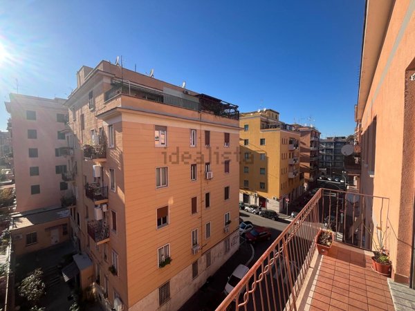 appartamento in vendita a Roma in zona Gianicolense