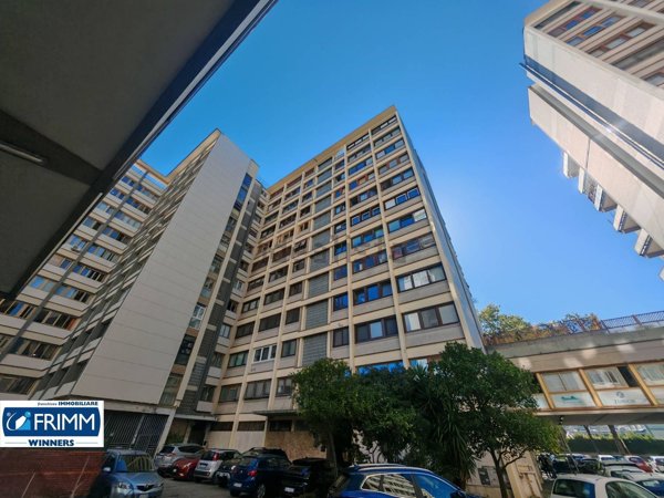 appartamento in vendita a Roma in zona Ostiense