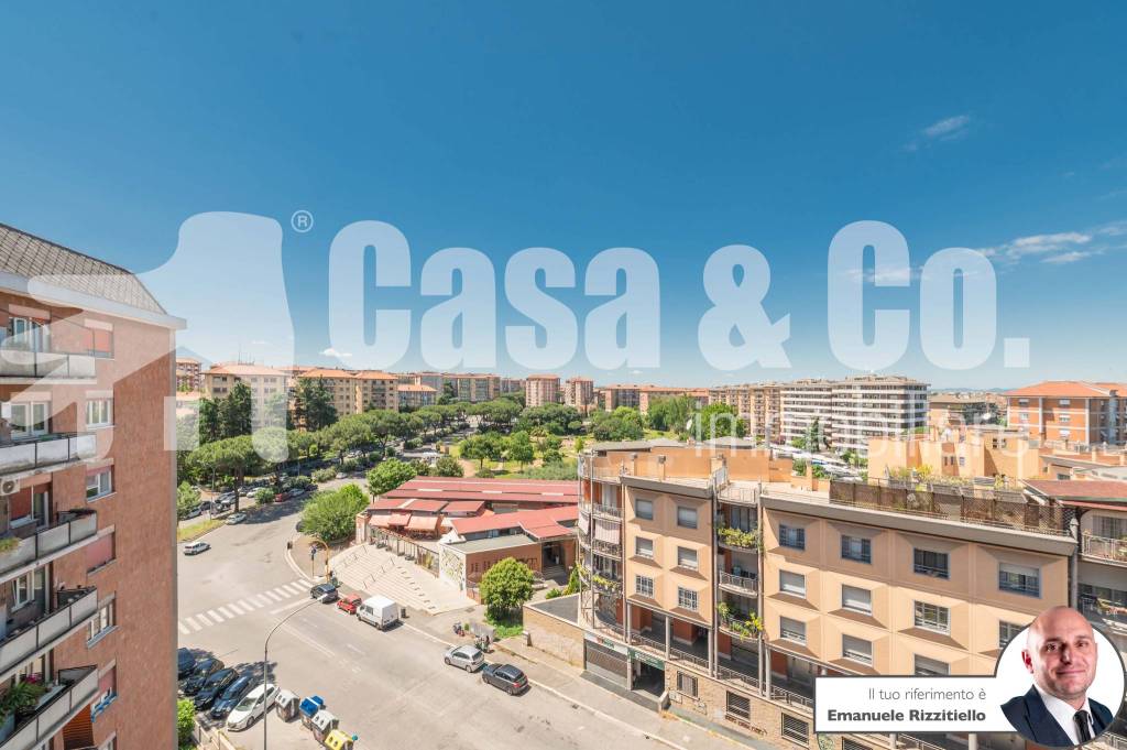 appartamento in vendita a Roma in zona Torre Spaccata