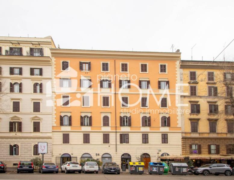 appartamento in vendita a Roma in zona Esquilino