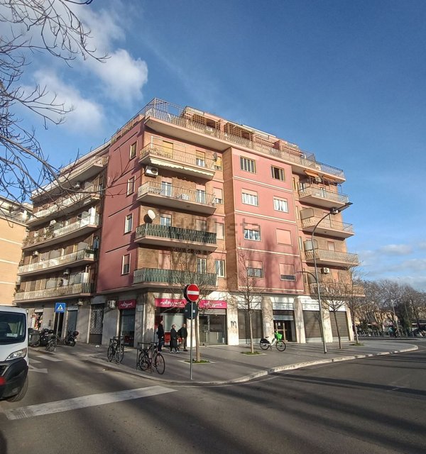 appartamento in vendita a Roma in zona Nomentano