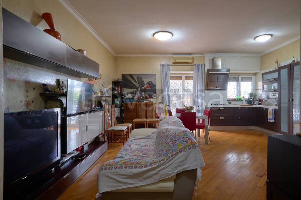 appartamento in vendita a Roma in zona Alessandrino