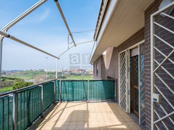 appartamento in vendita a Roma in zona Castel di Leva