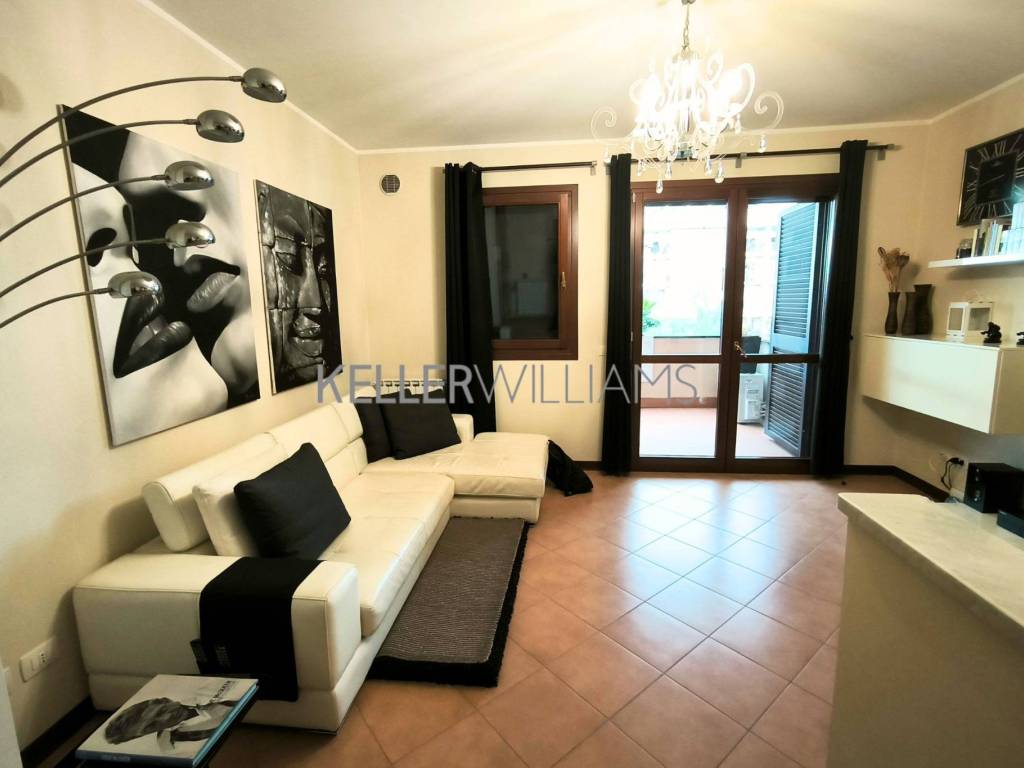 casa indipendente in vendita a Roma in zona Infernetto