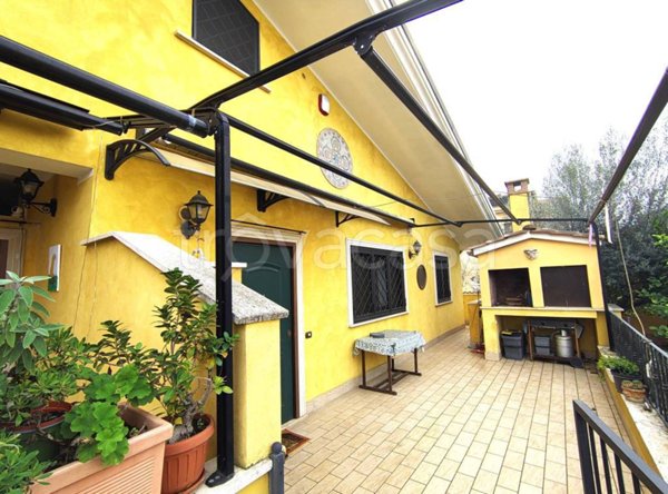 casa indipendente in vendita a Roma in zona Acilia