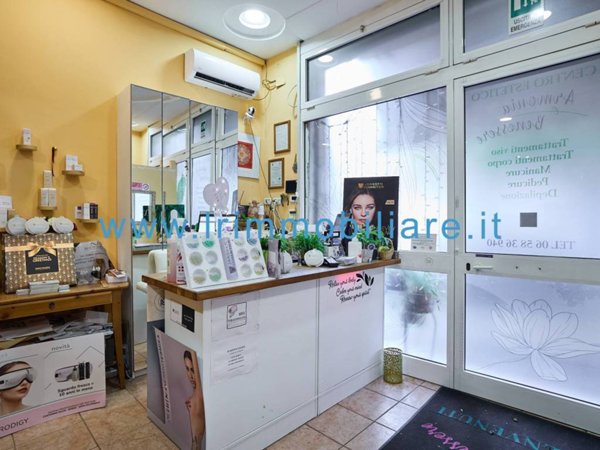negozio in vendita a Roma in zona Gianicolense