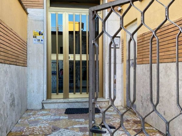 appartamento in vendita a Roma in zona Tomba di Nerone