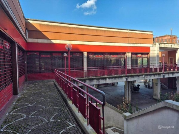 negozio in vendita a Roma in zona Monte Sacro/Talenti