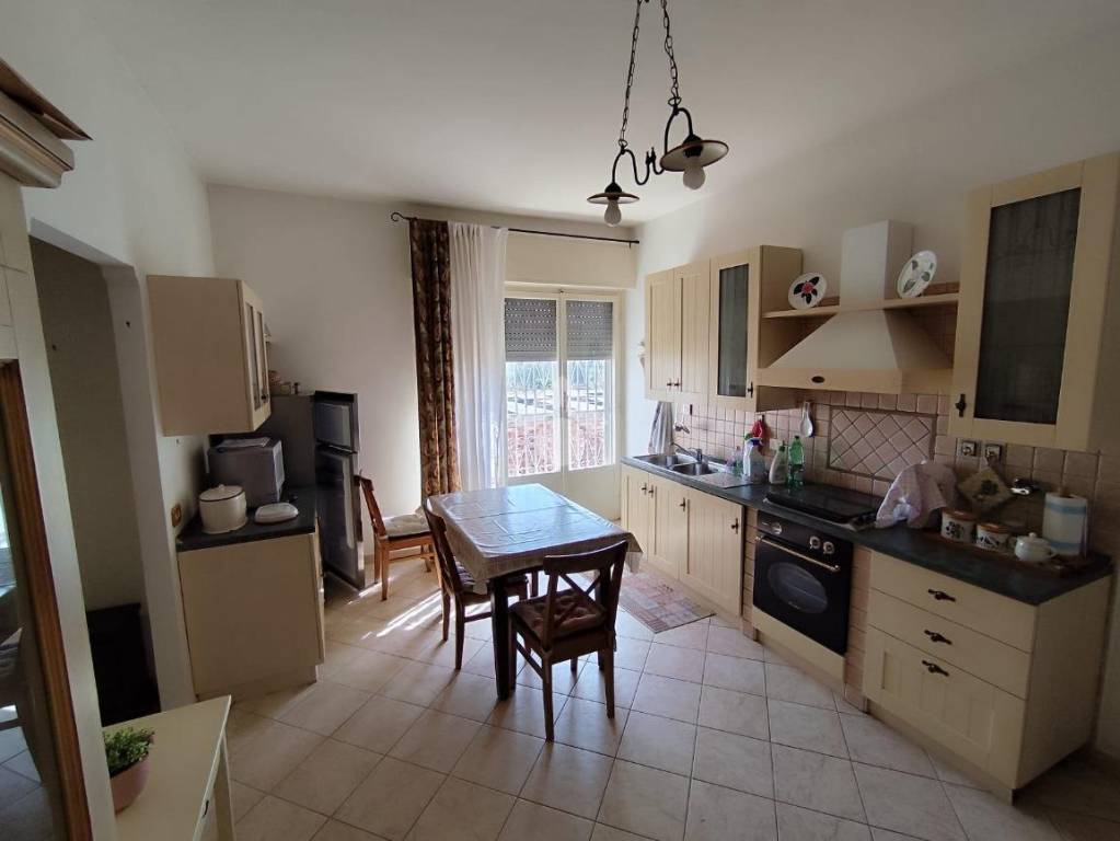 appartamento in vendita a Roma in zona Ponte Mammolo