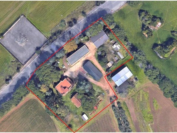 casa indipendente in vendita a Roma in zona Sette Bagni